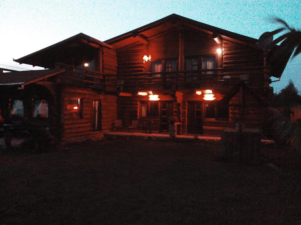 Casa Muntelui - Sambata Affittacamere Sîmbăta de Sus Esterno foto
