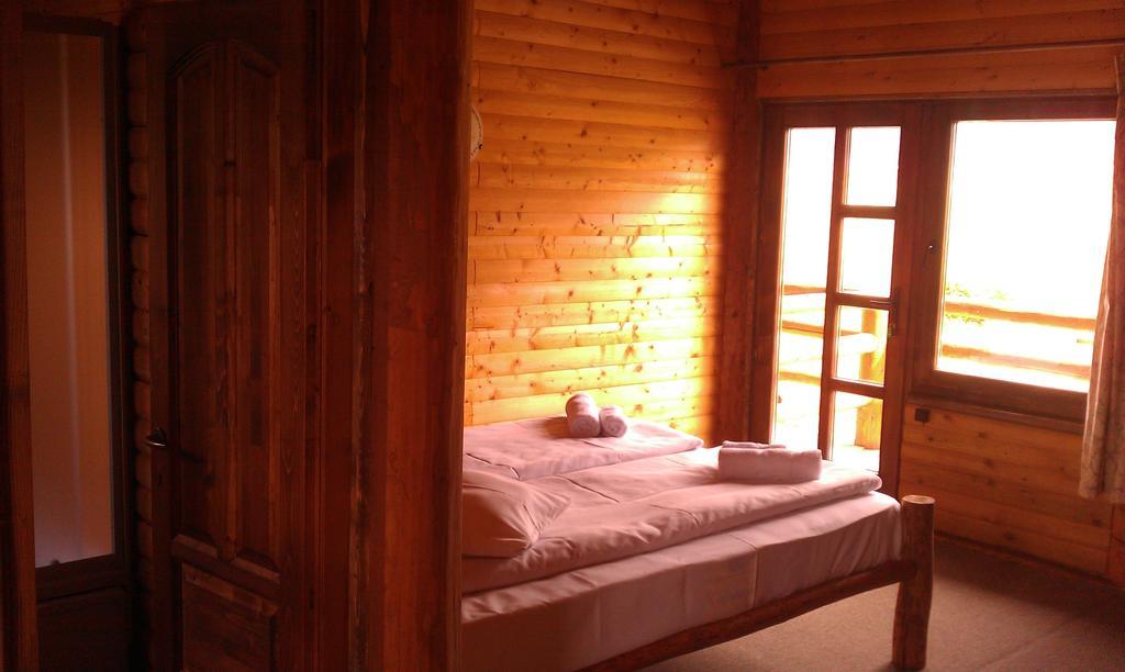 Casa Muntelui - Sambata Affittacamere Sîmbăta de Sus Camera foto